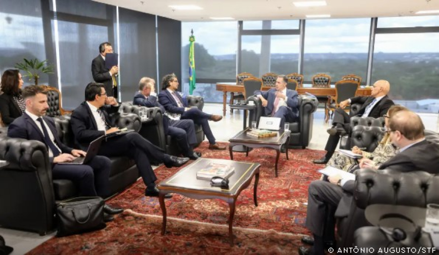 Delegação da OEA visita STF e discute liberdade de expressão no Brasil
